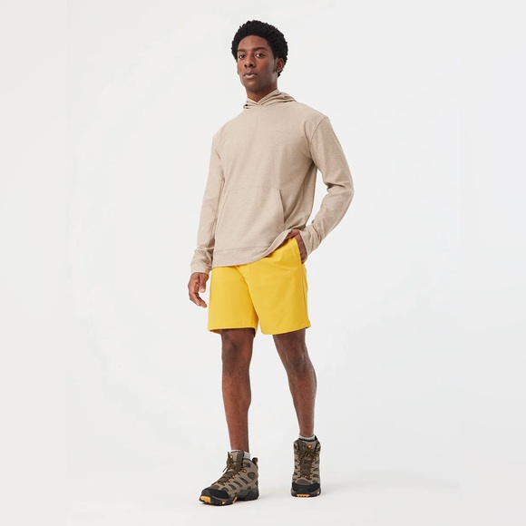 NWOT Outdoor Voices RecTrek 7" Short in Gold - Picture 1 of 4